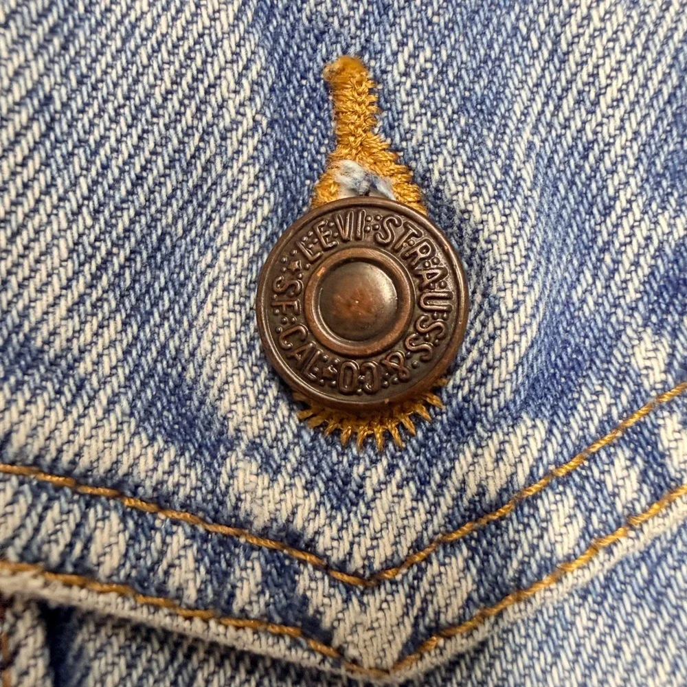 Levis Relaxed Trucker Jacket Mens XL‎ Light Wash Blue Denim Cotton Vintage Style - Picture 14 of 15
